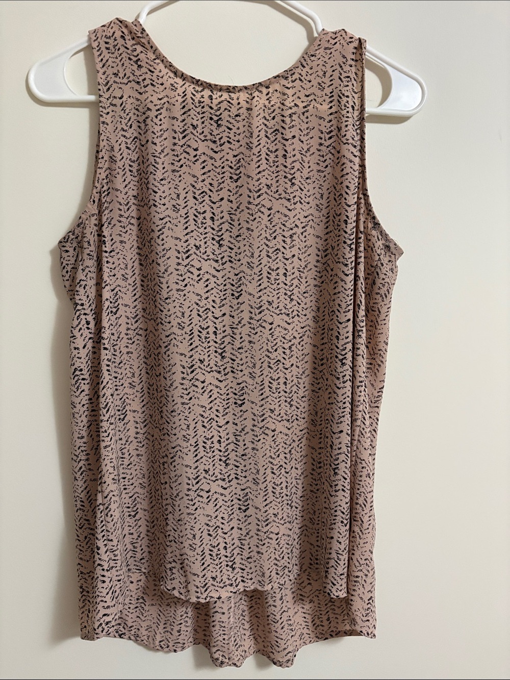 LOFT Taupe Sleeveless Printed Tank Top